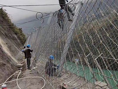 钢丝绳被动网图片4