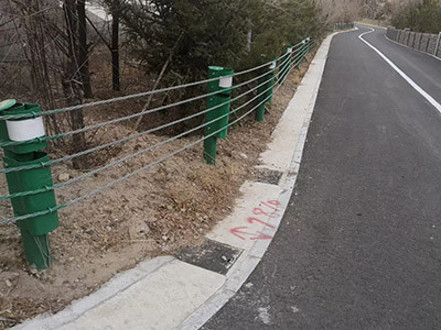 缆索护栏案例图片5